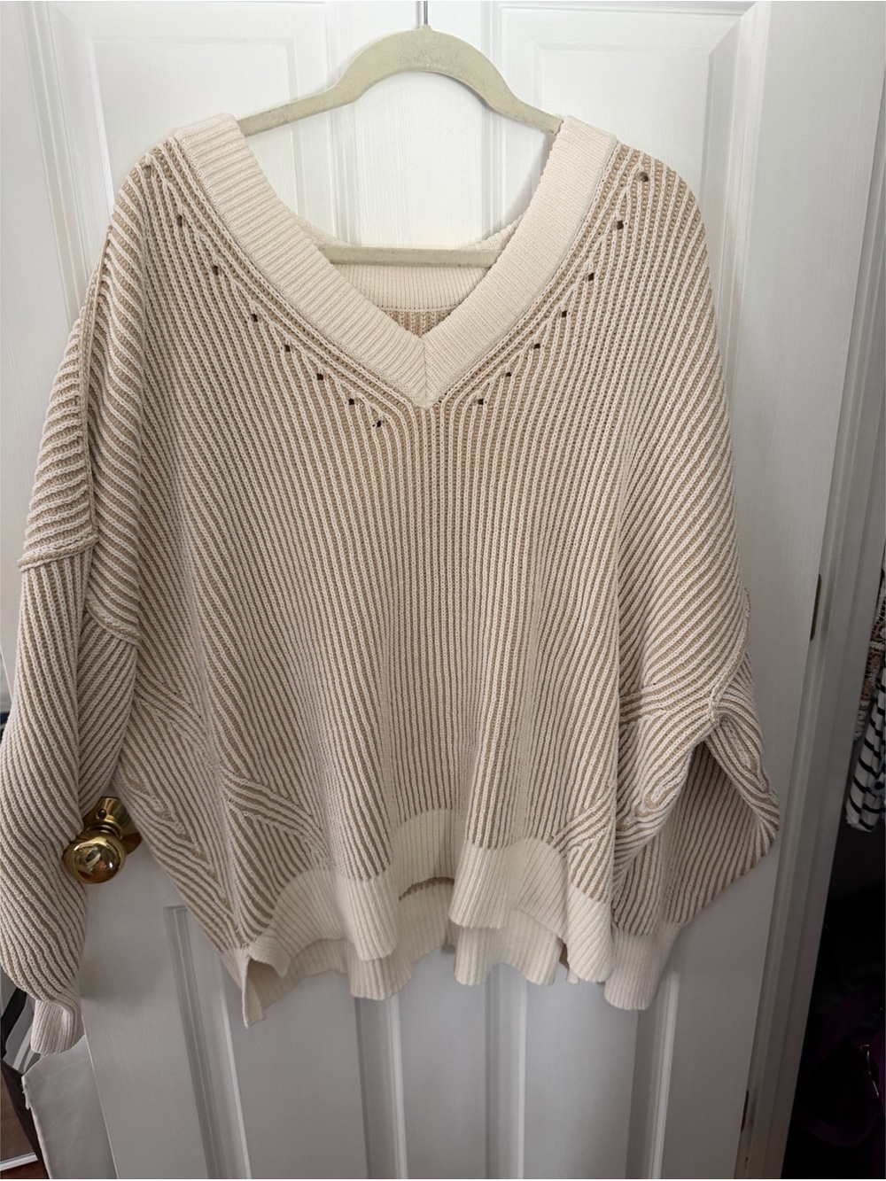 aerie Neutral Cream Ribbed V-Neck Sweater